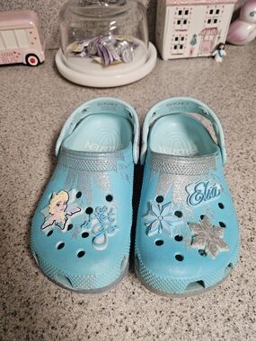 CROCS Kids Light Blue Glitter Strap Clog Sandals with Snowflake Accents